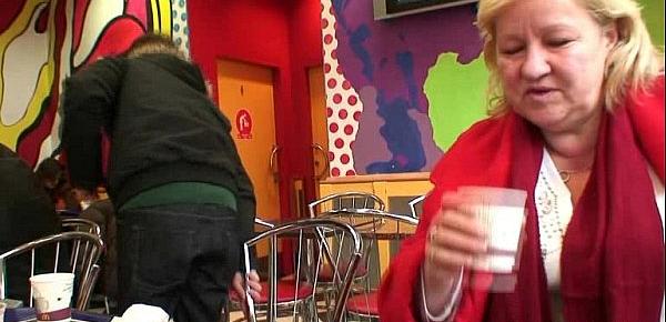  Young guy picks up huge old grandma in cafe